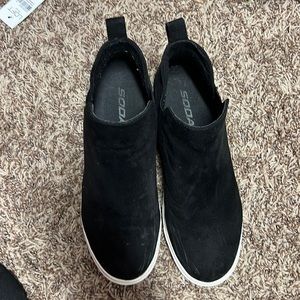 Women’ Wedge Sneakers